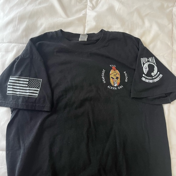 Gildan Graphic Tee - Picture 2 of 4